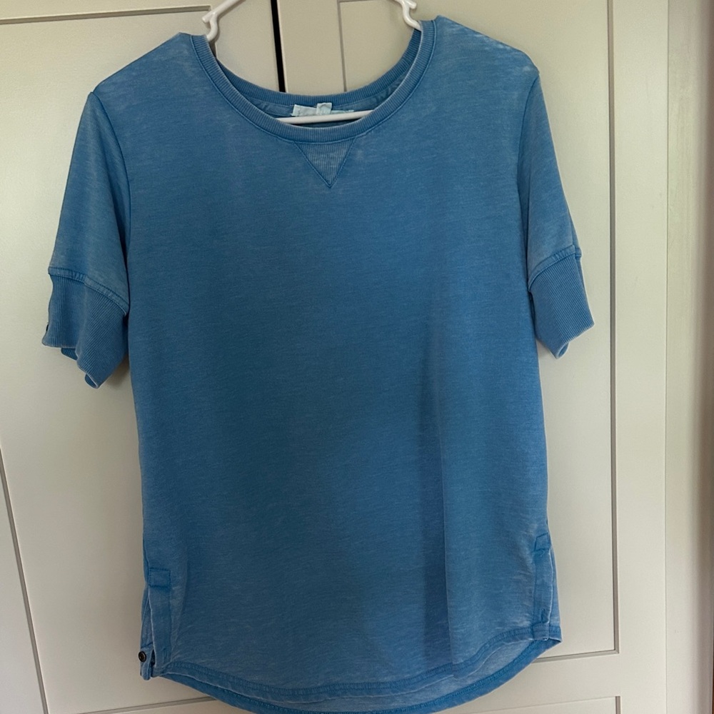 Jane + Delancey small  Blue Short-Sleeve Tee